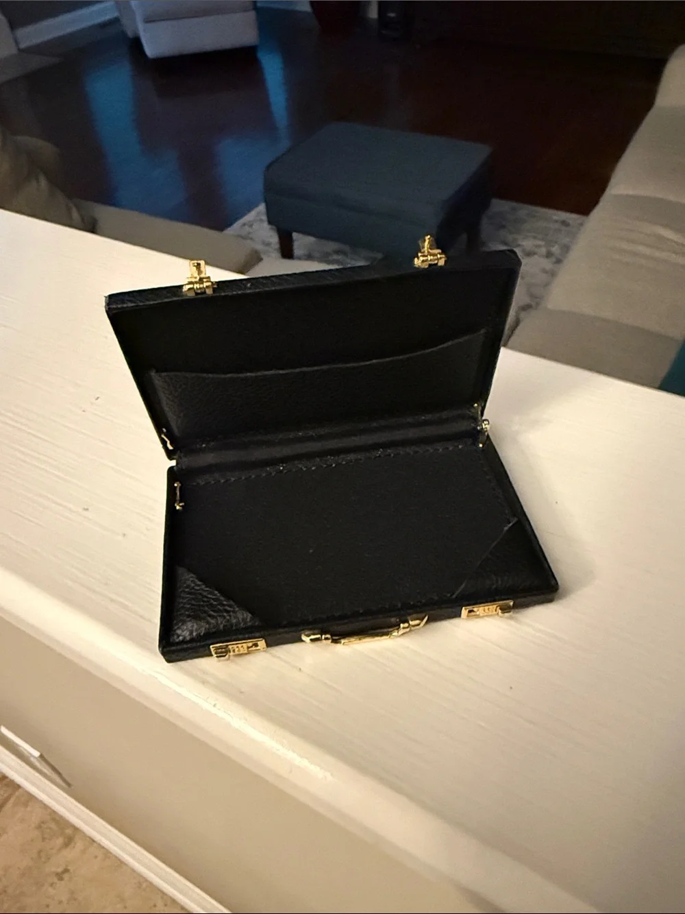 Source Unknown compact black